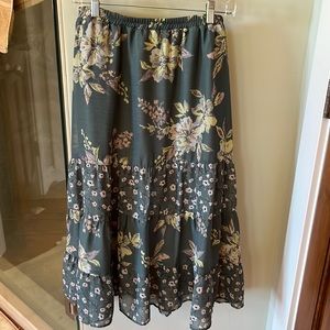 Boho floral midi skirt with elastic waist